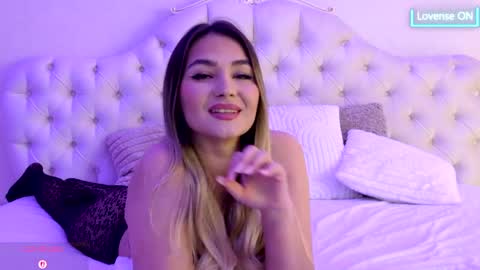 Snapshot of littleblondbunny chatting on March 2026 07:15:01 AM littleblondbunny online show from March 2026 07:15:01 AM