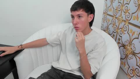 DANNY online show from November 2025 05:12:01 PM