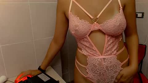 LittleDream20 online show from November 2025 08:14:01 AM