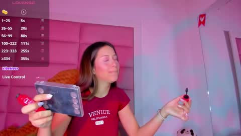 littlee_emma_ online show from February 2025 03:23:02 AM