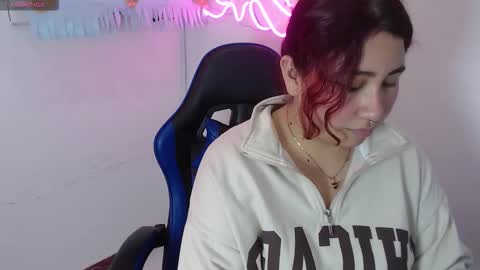 Angel  online show from November 2025 09:37:02 PM