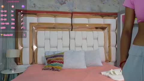 Tania  online show from October 2025 02:50:02 AM