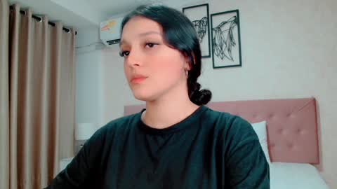 Sarahs Room online show from January 2025 11:12:01 PM