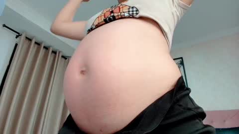 Sarahs Room online show from March 2025 01:05:01 AM
