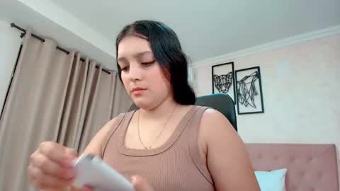 Sarahs Room online show from September 2025 09:15:02 PM