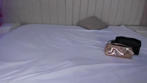 Snapshot of littleoliviia_ chatting on January 2025 01:22:01 PM im olivia IG littleolivia01 online show from January 2025 01:22:01 PM