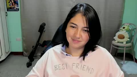 Mia  Wednesday to Sunday 730 am to 1030 am Colombian Hour D online show from October 2025 04:59:01 AM