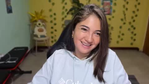 Mia  Wednesday to Sunday 730 am to 1030 am Colombian Hour D online show from February 2026 06:26:01 AM