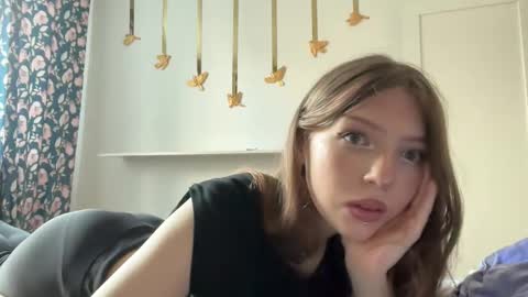 littleprincess3000 online show from April 2026 01:52:02 PM