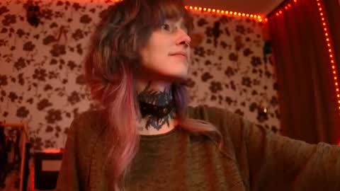 Niki  free tg channel with some photos gifs and info about streams  online show from September 2025 10:21:02 PM