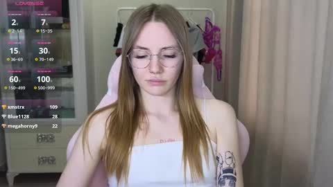 Snapshot of littlevildevil chatting on February 2025 12:32:01 PM Eliana online show from February 2025 12:32:01 PM