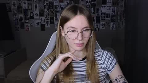 Eliana online show from June 2026 07:43:01 AM