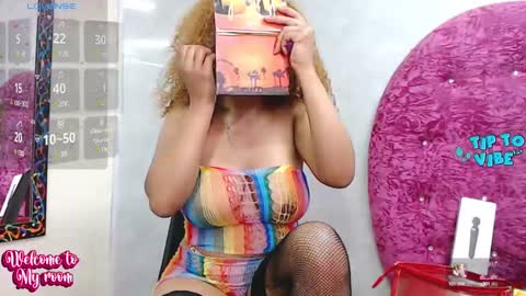 Snapshot of litzy_curly chatting on February 2025 03:04:01 PM Litzy online show from February 2025 03:04:01 PM