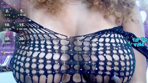 Snapshot of litzy_curly chatting on February 2025 04:37:01 PM Litzy online show from February 2025 04:37:01 PM