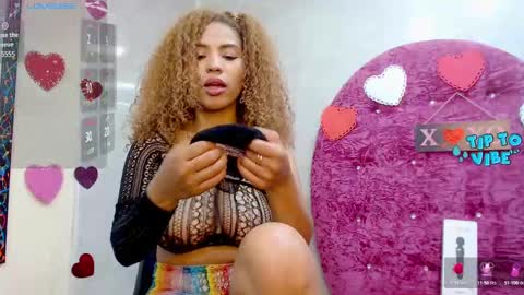 Snapshot of litzy_curly chatting on September 2025 03:57:01 PM Litzy online show from September 2025 03:57:01 PM