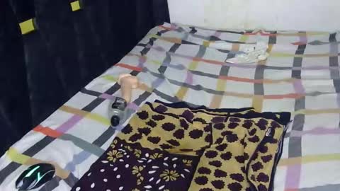 Snapshot of liv_horny chatting on April 2026 03:43:01 PM liv_horny online show from April 2026 03:43:01 PM