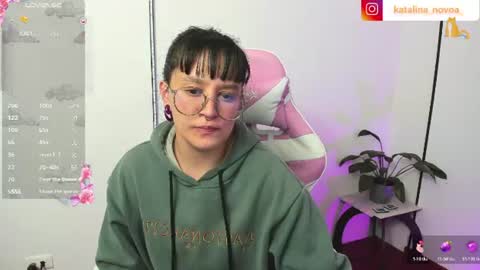 Snapshot of liv_rosse chatting on July 2026 02:33:02 AM Katalina Novoa. online show from July 2026 02:33:02 AM