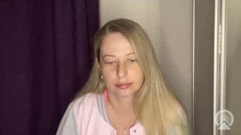 Livandria online show from June 2026 09:15:01 PM
