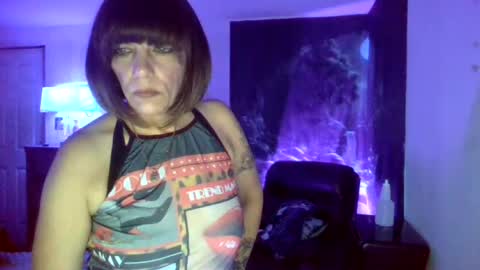 Hlove online show from May 2026 08:00:01 AM