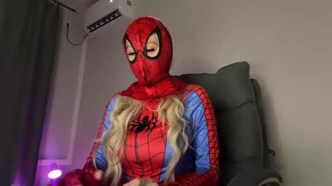 Liya Ray online show from November 2025 10:30:01 PM