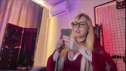 Liya Ray online show from May 2026 03:31:01 PM