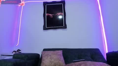 Liz online show from January 2026 04:36:01 AM