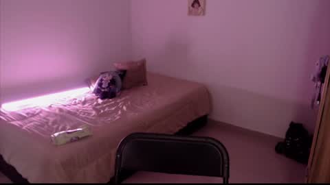 Elizabeth online show from April 2026 10:04:01 PM