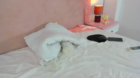 Liz Grant online show from December 2024 11:54:02 AM