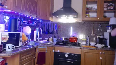 LizaCakes online show from January 2025 02:15:02 PM