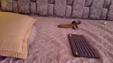  LIZBETH ROSS  online show from January 2026 05:27:02 PM