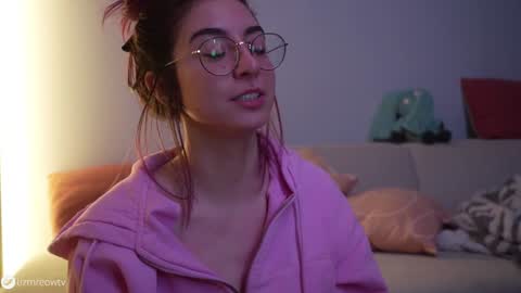 Snapshot of lizmreow chatting on February 2026 02:08:02 AM Liselle online show from February 2026 02:08:02 AM