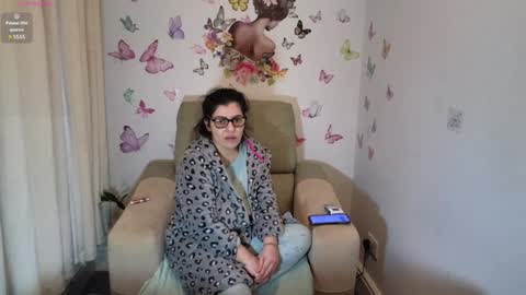 Lizy online show from January 2025 12:31:02 PM