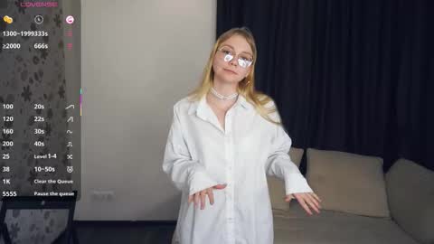 Megan online show from January 2026 05:49:02 PM