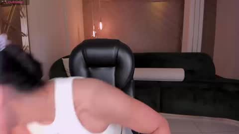 Snapshot of lizzhamilton_ chatting on September 2025 09:04:01 PM Lizzi online show from September 2025 09:04:01 PM