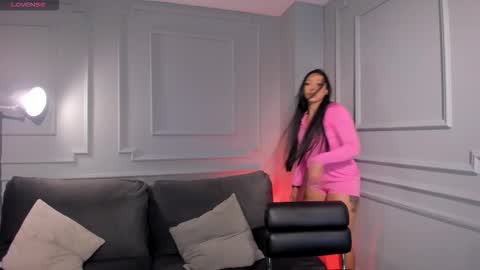 Snapshot of lizzhamilton_ chatting on October 2025 01:42:02 PM Lizzi online show from October 2025 01:42:02 PM