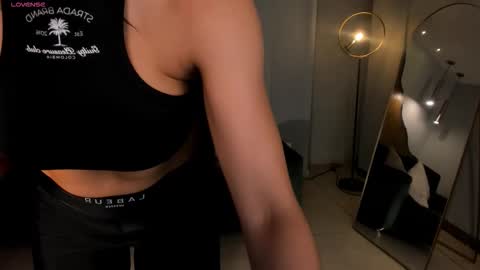 Snapshot of lizzhamilton_ chatting on February 2026 08:45:02 PM Lizzi online show from February 2026 08:45:02 PM