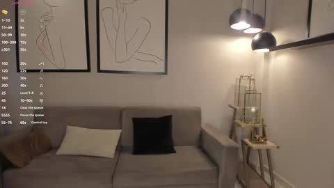 Snapshot of lizzhamilton_ chatting on February 2026 09:00:02 PM Lizzi online show from February 2026 09:00:02 PM