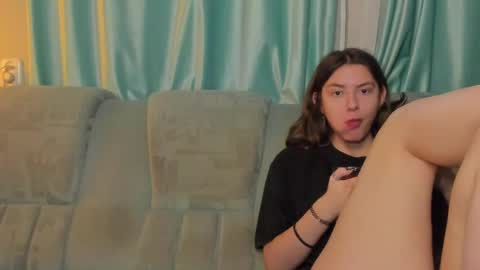 lizzi_muur online show from December 2024 05:30:01 PM