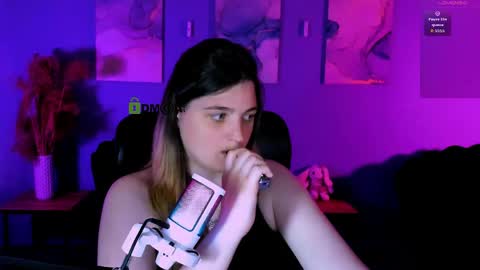 lizzie_boom online show from May 2026 09:00:02 PM