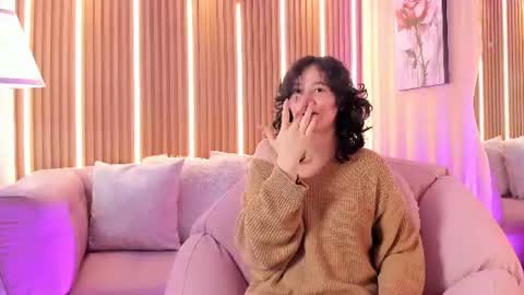 Snapshot of lizzie_lohan chatting on August 2026 06:40:01 AM Lizzie online show from August 2026 06:40:01 AM