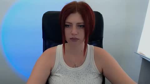 Lizzy3 online show from September 2025 11:42:01 AM