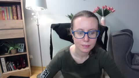 Lizzy online show from March 2026 05:32:02 AM