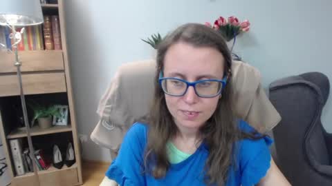 Snapshot of lizzy_sparkle chatting on June 2026 04:44:01 AM Lizzy online show from June 2026 04:44:01 AM