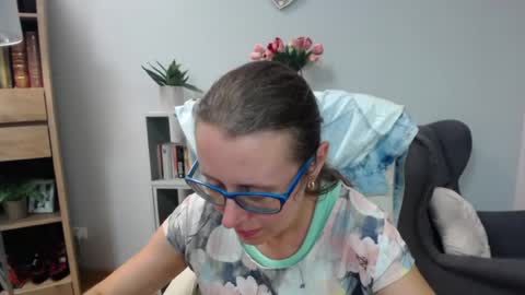 Snapshot of lizzy_sparkle chatting on July 2026 04:29:01 AM Lizzy online show from July 2026 04:29:01 AM