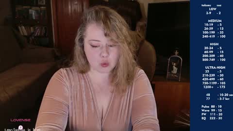 Lia online show from April 2026 08:17:01 PM