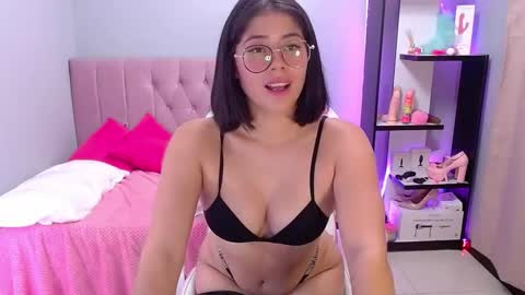 Pamela online show from March 2025 08:20:02 PM