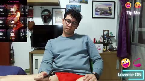 Snapshot of lobomx19 chatting on February 2025 02:18:01 AM Lobo online show from February 2025 02:18:01 AM