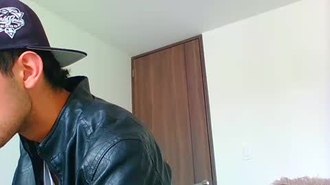 Snapshot of logaan_grey chatting on January 2025 04:35:01 PM logaan_grey online show from January 2025 04:35:01 PM