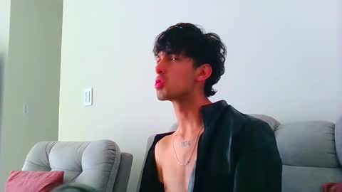 Snapshot of logaan_grey chatting on January 2025 04:06:01 PM logaan_grey online show from January 2025 04:06:01 PM