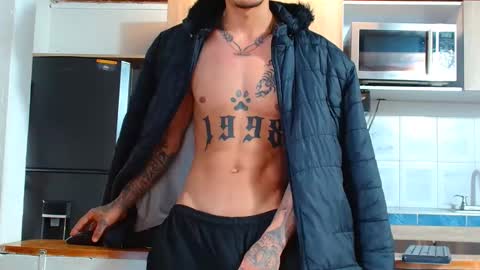 Logan online show from November 2025 07:37:01 PM